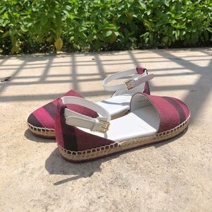 Authentic Girls Burberry Shoes